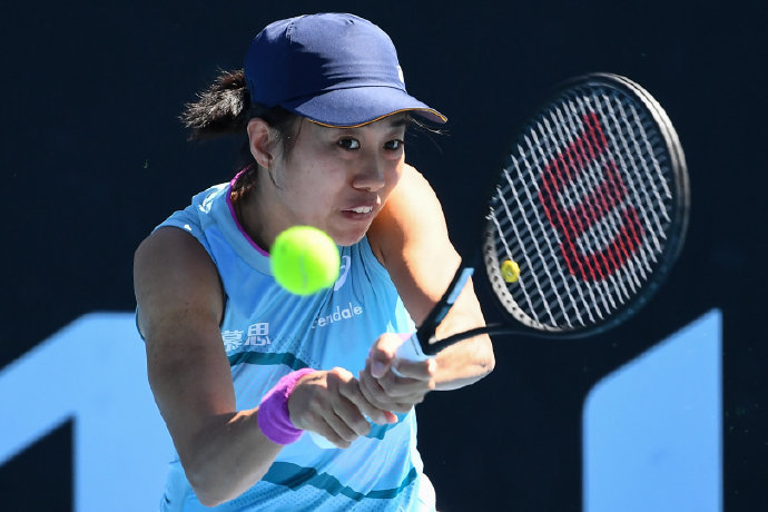 按照惯例 按照惯例